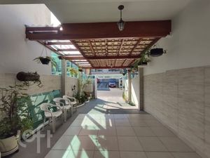 Image 5 - 865702