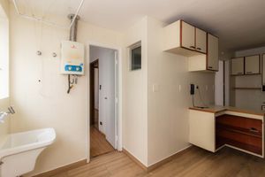 Image 24 - 865736