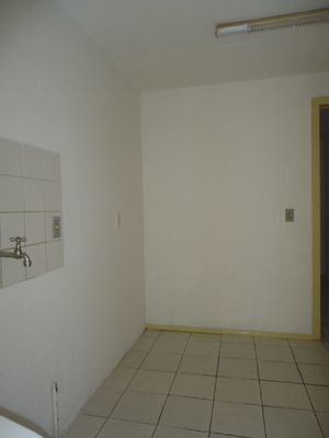 Image 4 - 865812