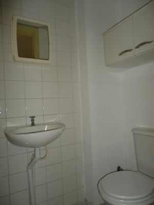 Image 10 - 865812