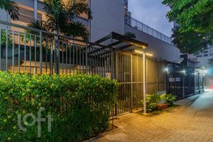 Image 68 - 865825