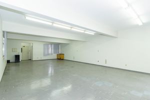 Image 4 - 865856