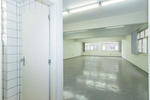 Image 6 - 865856
