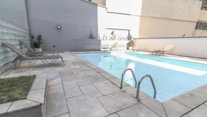 Image 30 - 865860