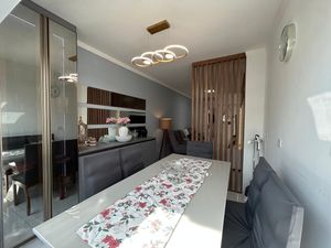 Image 9 - 865865