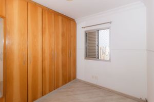 Image 11 - 865882
