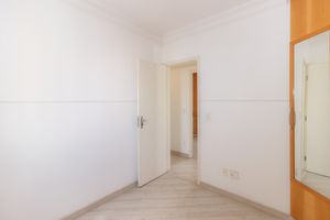 Image 9 - 865882