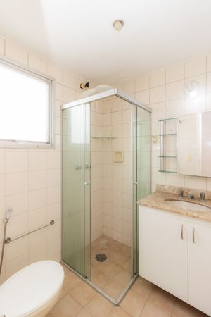 Image 19 - 865882