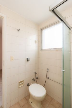 Image 18 - 865882