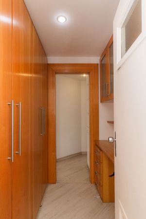 Image 31 - 865882