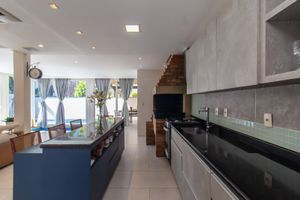 Image 21 - 865885