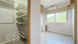 Image 11 - 865886