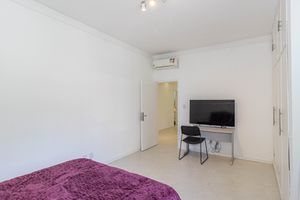 Image 15 - 865913