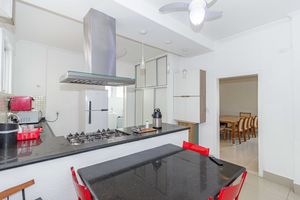 Image 35 - 865913