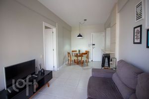 Image 3 - 865915