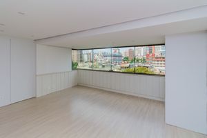 Image 1 - 865932