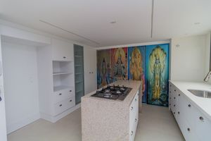 Image 4 - 865932