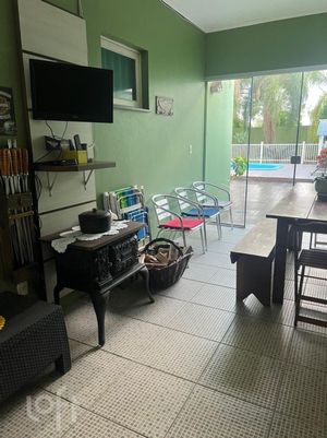 Image 10 - 865946