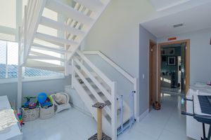 Image 8 - 865954