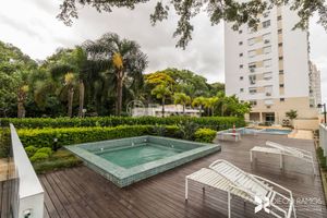 Image 1 - 865954
