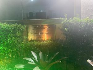 Image 15 - 865962