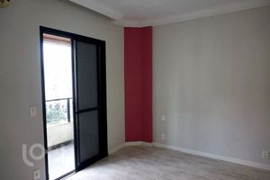 Image 11 - 865990