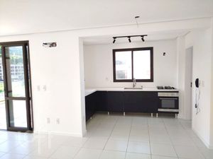 Image 1 - 865994