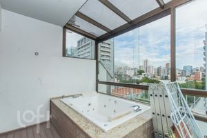 Image 4 - 866022