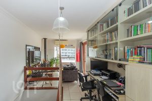 Image 9 - 866022