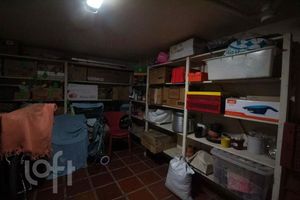 Image 46 - 866023
