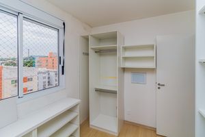 Image 19 - 866079