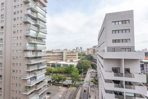 Image 21 - 866089