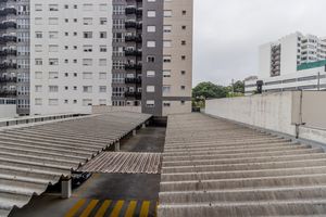 Image 17 - 866091