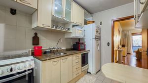 Image 11 - 866107