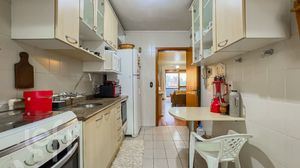 Image 10 - 866107