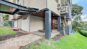 Image 33 - 866107