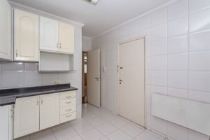 Image 31 - 866117