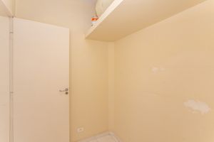 Image 39 - 866117