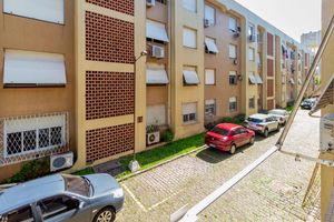 Image 8 - 866120