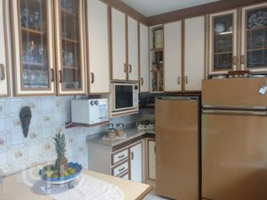 Image 10 - 866121