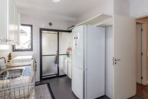 Image 30 - 866124