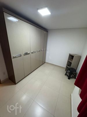 Image 10 - 866127