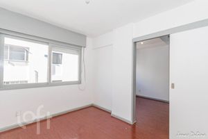 Image 7 - 866157