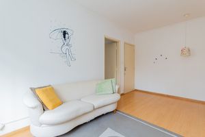 Image 4 - 866159