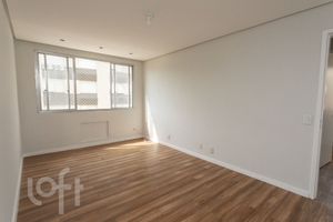 Image 35 - 866196