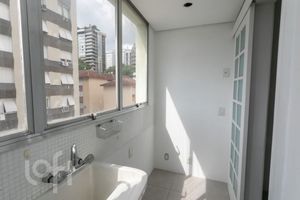 Image 21 - 866196