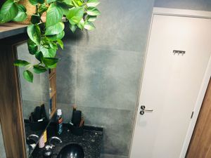 Image 13 - 866204
