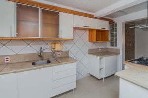 Image 25 - 866221