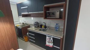 Image 6 - 866225
