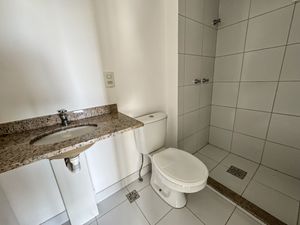 Image 13 - 866257
